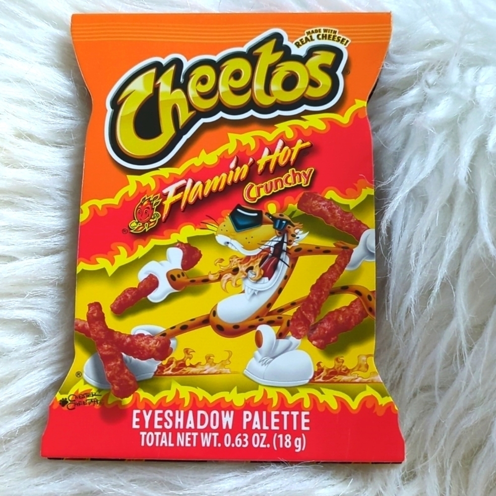 Cheetos Flamin Hot Crunchy Eyeshadow Palette - Picture 1 of 3